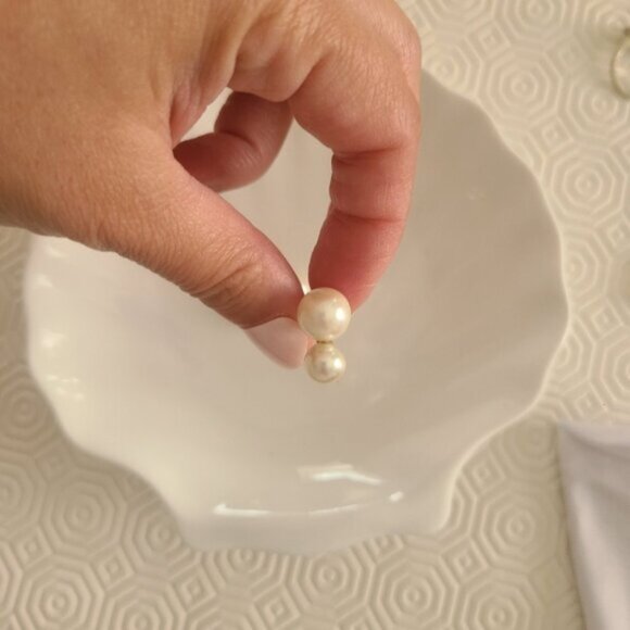 Napier Vintage 1950s Double Pearl Screw Back Gold Plated Earrings - Picture 7 of 7